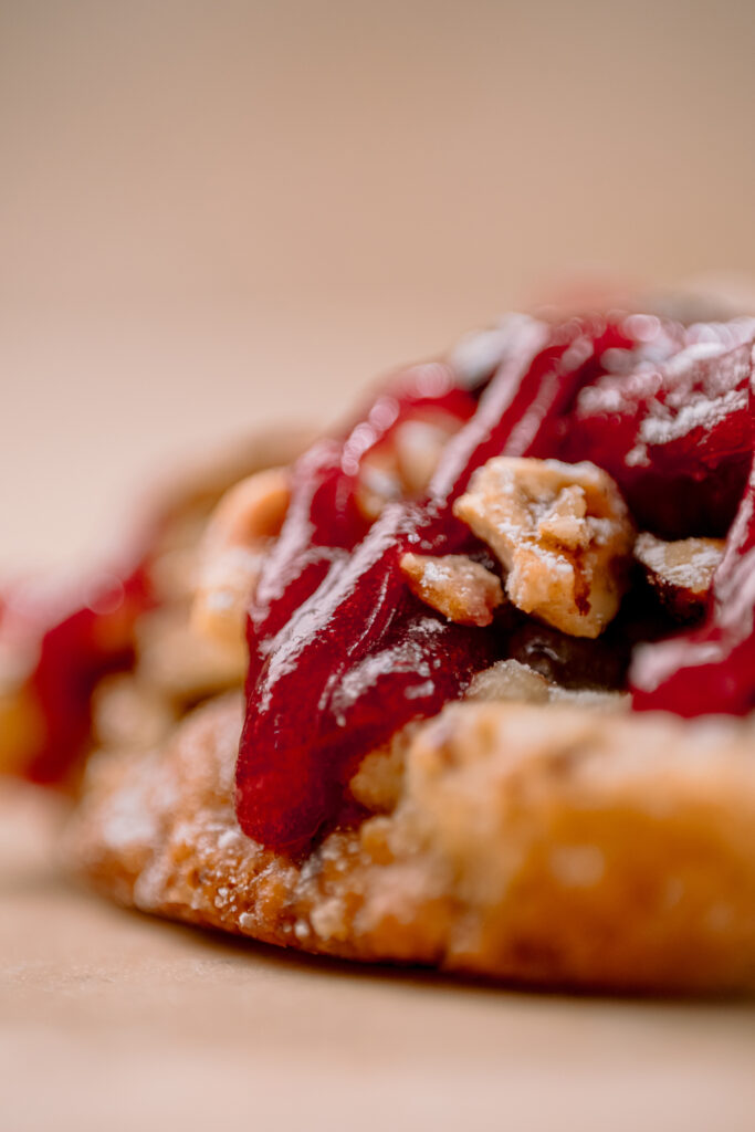 Cookie gourmand au coulis de fruits rouge