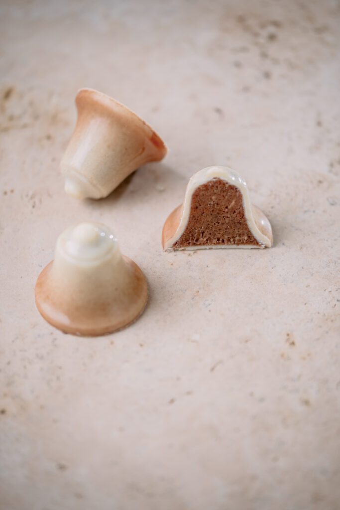 Cloche au praliné feuilletine amandes noisettes Michel Belin Albi