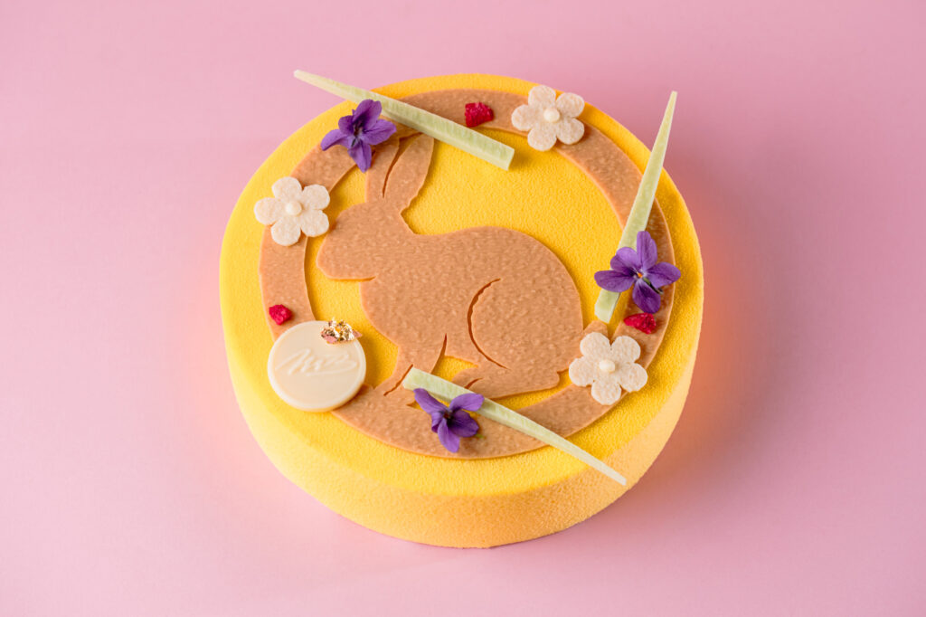 entremets de Pâques citron framboise noisettes caramélisées